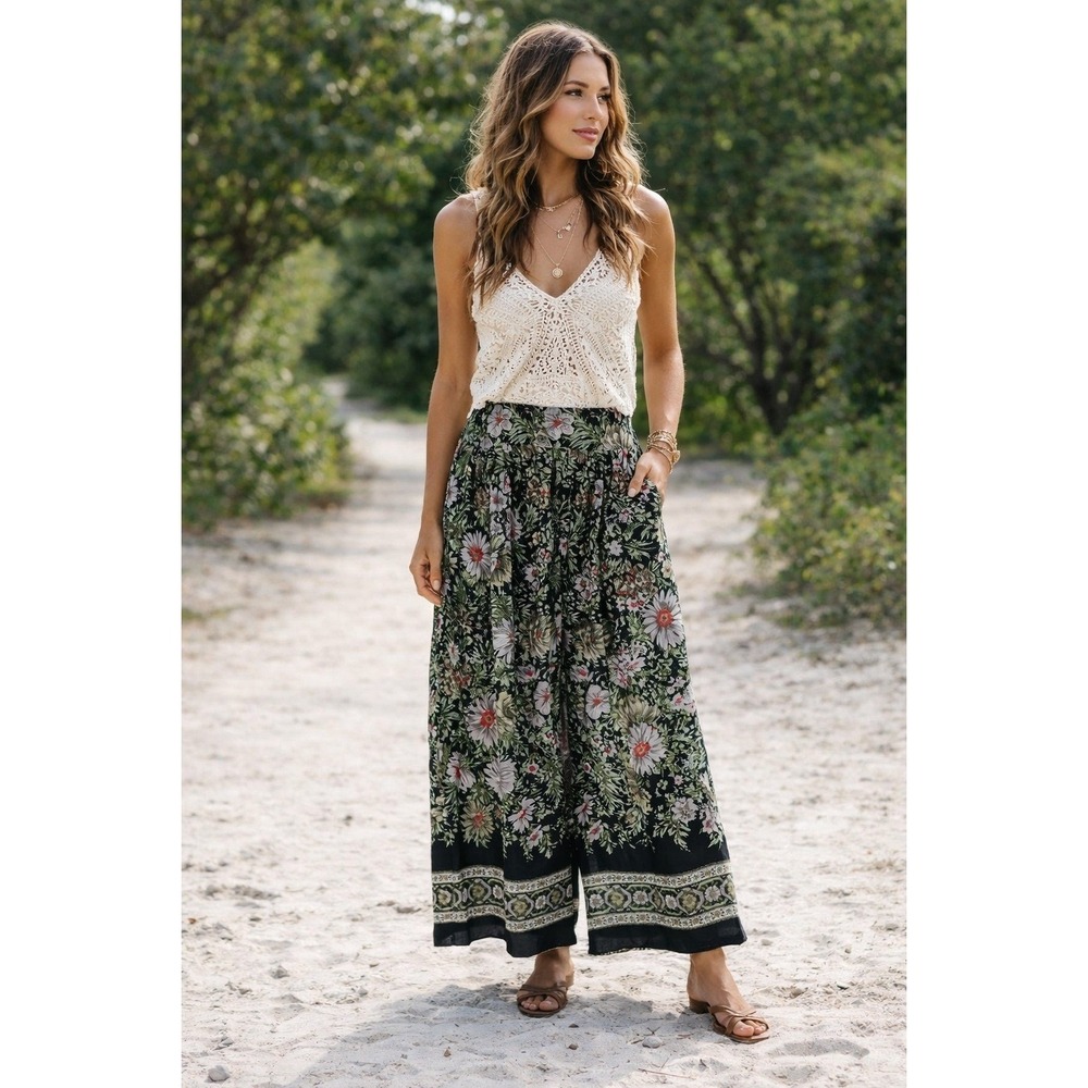 Vintage Floral Palazzo Pants - Picture 13 of 13